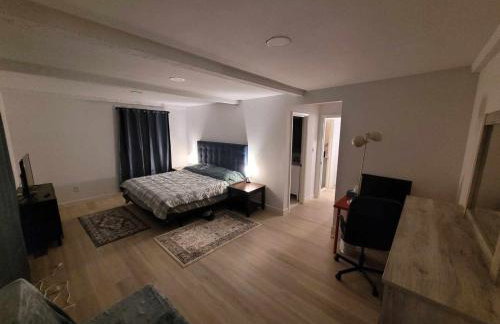 Spacious 4BR Home w Pool • Family Friendly - Foto 20