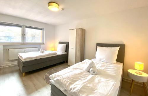 Gemütliche Unterkünfte für längeren Aufenthalt und Monteure inkl Balkon, Waschmaschine, WiFi, Küche und Parkplatz - Foto 4