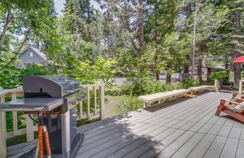 Less Than 2 Blocks to Lake Tahoe Family Home Near Skiing - Foto 17