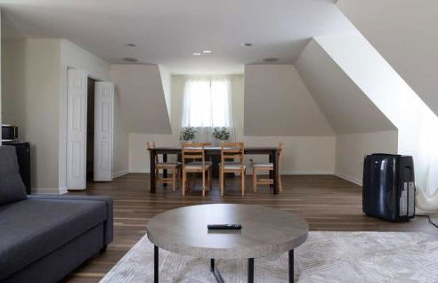 Spacious Tower Grove 3BR Home ABODEbucks - Foto 37