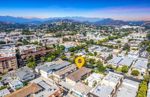 Modern 3BR Apt with Parking in Glendale - Foto 39