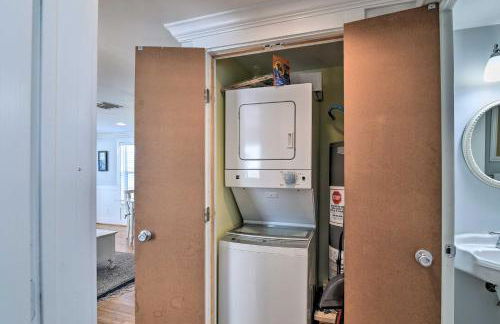 Steps to Beach! Surf Cottage in Galveston - Photo 20