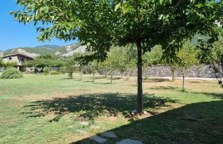 House with big garden and barbeque in nature - Foto 26