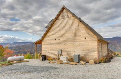 Blue Ridge Mountain-View Cabin with Hot Tub and Deck! - Foto 36