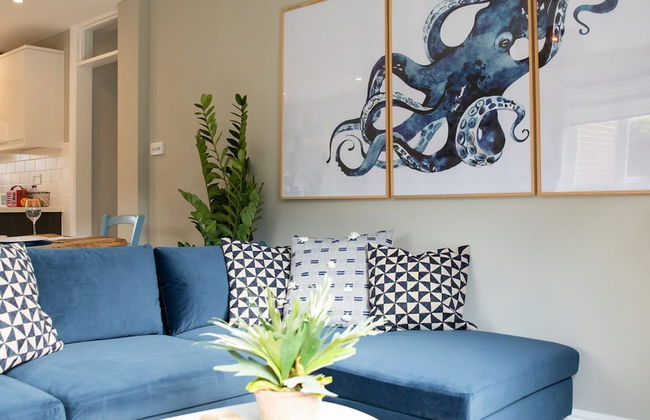 Bosham 3 BR Beach House With Garden Playhouse - Photo 14