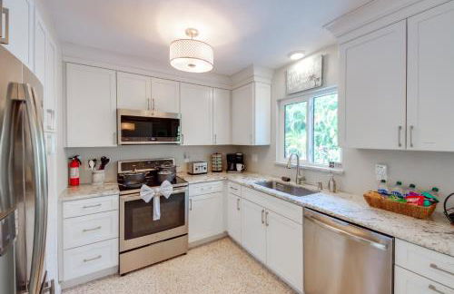 Lush Punta Gorda Escape Private Pool and Lanai - Photo 10