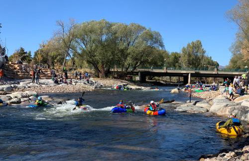 Modern Townhome Steps From the Brewery District! - Foto 52