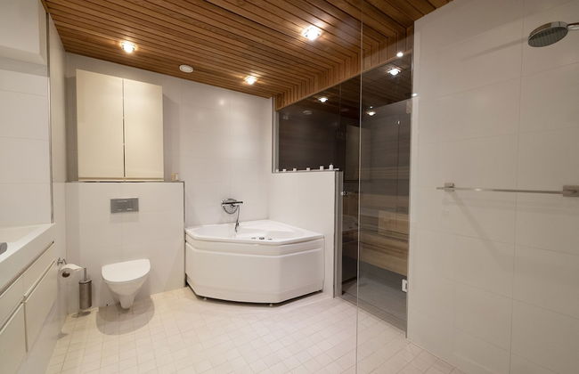 2ndhomes Unique 2-Story Home with Spa - Foto 1