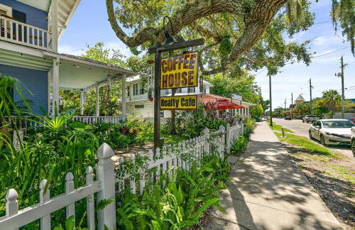 Treetop Cottage - 3 blocks from Historic District - Foto 33