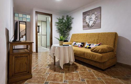 Charming Villa in Mondrón with Private Pool - Foto 48