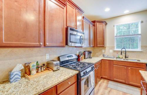 Glen Burnie Vacation Rental with Private Deck! - Foto 8