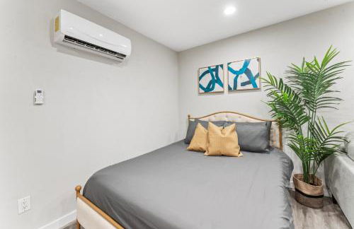 Prime West Downtown Studio and 1BR Suites w Free Parking, Washer, and Dryer - Foto 16