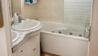 Chambre tout confort Saphir 1 à 3 P dans belle maison - Foto 3