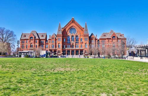 *New* XquisiteMidCenturyM0d~ Condo *OTR* w/Parking - Foto 23