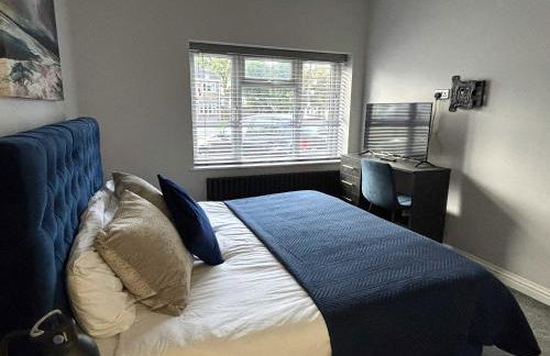 Large Luxury Home in Solihull - Sleeps 14 near NEC & BHX - Foto 17