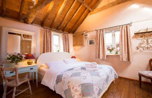 Snow Cottage laid back style with footpaths to a great Macro Brewery Pub - Foto 8