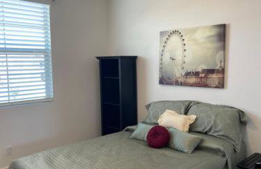 fresh, roomy airport & Uc close - Foto 5