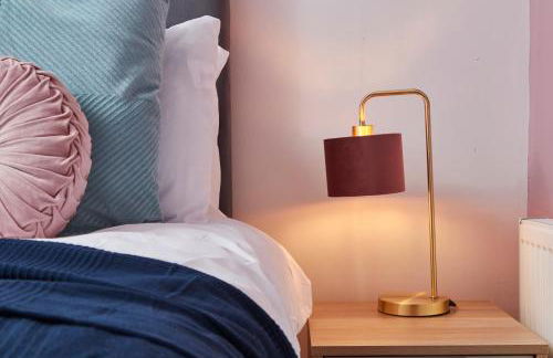 BIG Contractor House in Leamington Spa with 7 Beds by PureStay - 14 Night min! - Foto 45