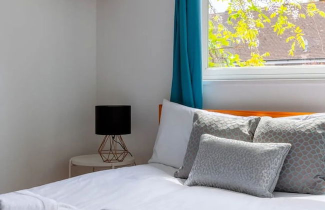 Bright 3 Bedroom House With Terrace, 16 Mins to Big Ben - Foto 14