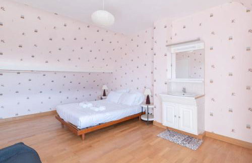 La Noëe - Wifi - Parking - Jardin - Foto 17