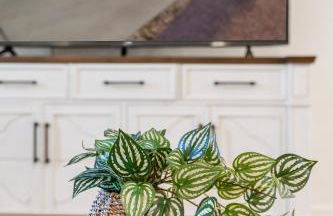 l NEW l Fully Remodeled 3BR 2BTH l 1 Min to Veterans Memorial Park - Foto 12