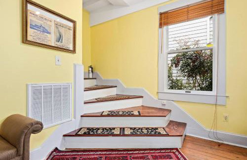 Unique Eastport Bungalow w Yard - Foto 14