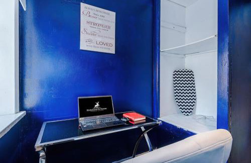 Charming 2 Bed House, Sleeps 6, Free parking, Contractors welcome - Foto 26