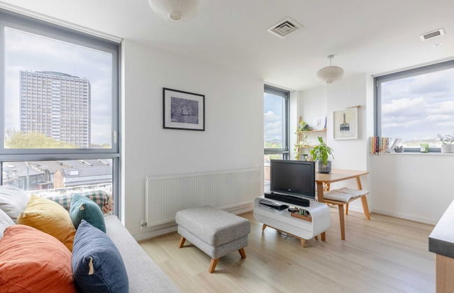 Funky 1BD High-rise Flat W/city Views, Angel! - Foto 3