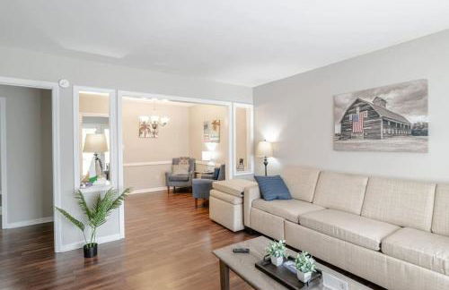 Enchanting Forestwood Retreat - Foto 12