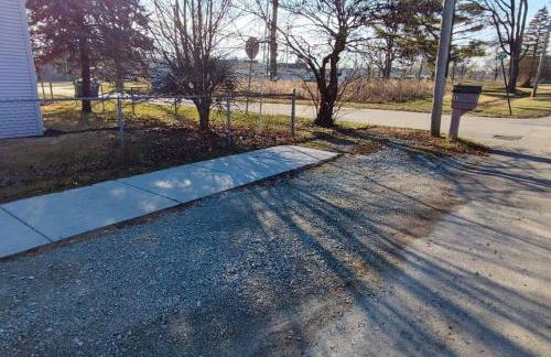 Perfect Combo of Charm & Comfort- 2Bedroom Home - Foto 31