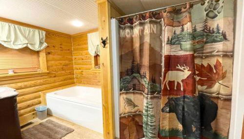 One of a Kind Rustic Log Cabin near Bryce Resort - Large Game Room - Fire Pit - Large Deck - BBQ - Foto 5, Shower