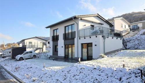 Ferienhaus direkt am Diemelsee-Heringhausen-Willingen-Toplage-Sauna-3 Schlafzimmer-2 Terrassen-109 qm-incl Wäsche - Foto 2