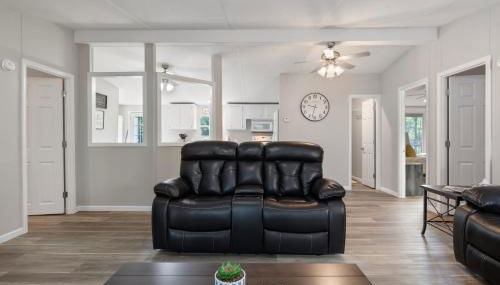 New! 2 Homes-Firepit, Hot Tub, Huge Yard and Dock - Foto 5