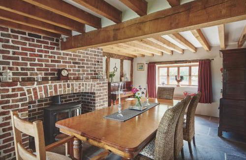 Luxury Spacious Country Home w/ Mountain Views - Photo 35