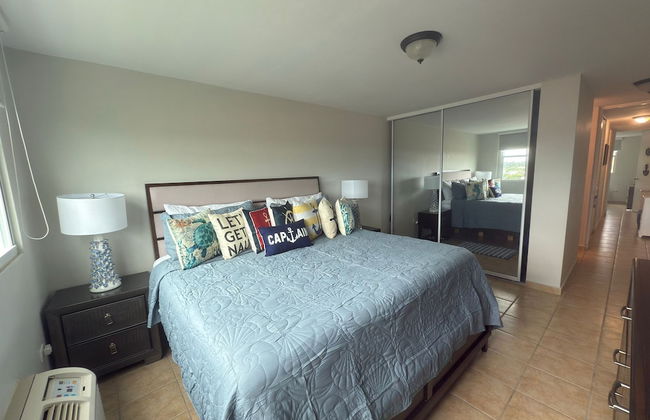 608 Ocean & Marina Views 3 Bed 2 Bath - Photo 2