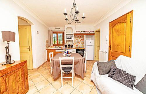 2 Bed Apartment Sleeps 6 - Pets Ok - Free Parking - Foto 18