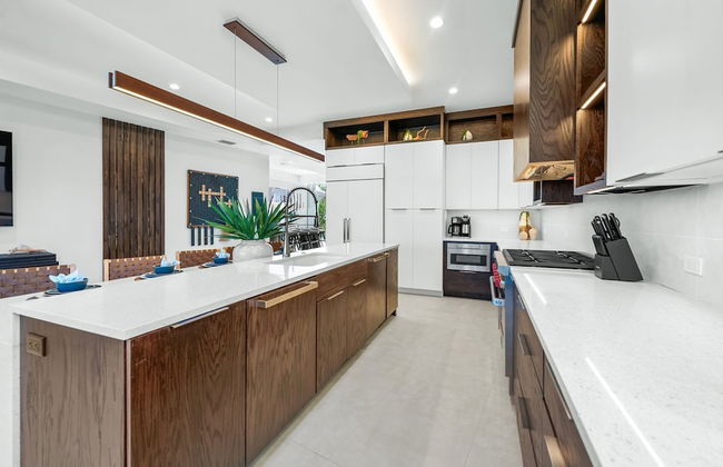 Elevated Perspective - Foto 79