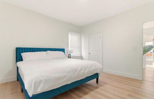 NEW! Gated, Secure, Modern, Beauriful 6 bdr, 4 bth, Near Everything - Foto 27