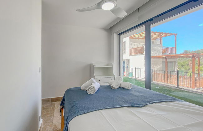 Sea View House w Balcony 3 min to Beach in Milas - Photo 18