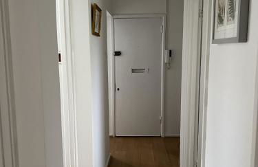 Cosy 5 Bed Apartment in Highgate - Photo 12