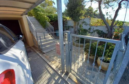 Villetta con giardino e parcheggio coperto - Foto 36