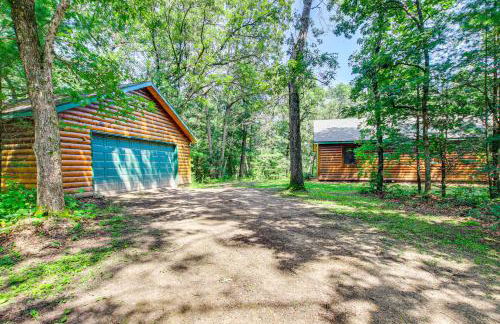 Peaceful Wautoma Retreat with Deck on 10 Acres! - Foto 32