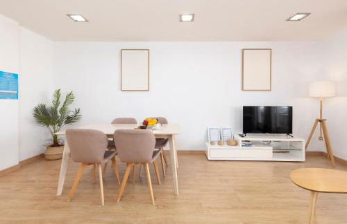 Travel Habitat - Ático Centro - Photo 7