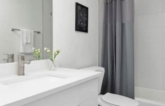 Crescent Furnished Apartments - Photo 40