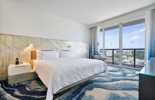 W Residences 2 Bedroom Suite 2 Condo by RedAwning - Photo 4