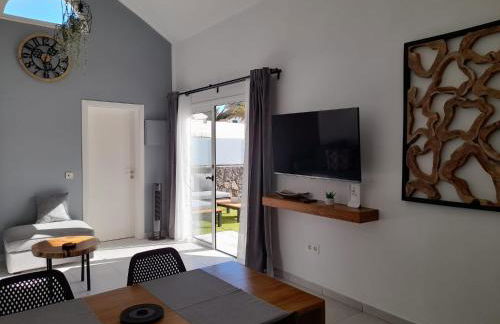 Bungalow La Palmera - 2 bedroom - PLAYA ROCA residence sea front access - Pool View - Free AC - Wifi - Foto 14