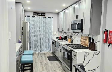 Curacao vs Ivory Coast, Lock in NOW! Sleeps 14 - Foto 13