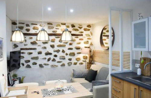 Gîte urbain ancienne écurie au centre ville et PARKING - Foto 1