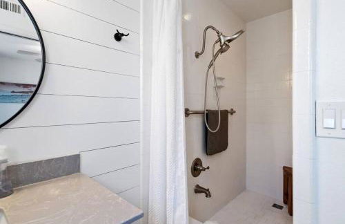 Walk on the Ocean! Wake up to Beautiful Bay Views - Photo 21