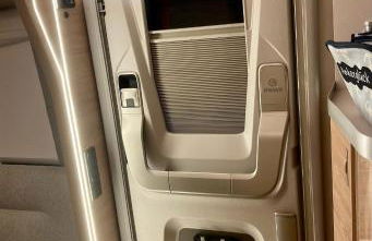 5 Sterne Wohnwagen direkt an der Messe - beheizt- inklusive Stellplatz & WLAN - New CARAVAN at Fairground - inclusive CaravanParking & WLAN - direkt Messegelände-Duschräume vor Ort - Kitchen - Heating - Foto 6